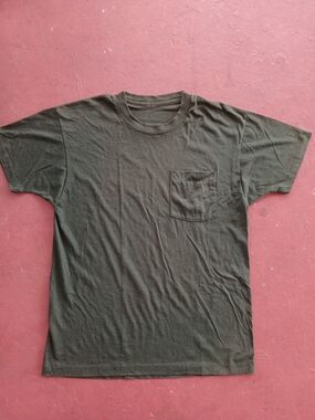 Vintage 70s 80s Green Blank Pocket T Shirt Size Large Made In USA Single Stitch